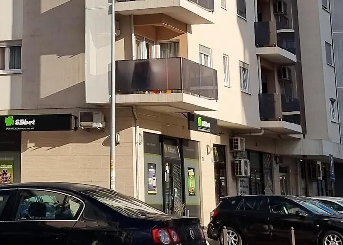 Star - Kvart * Podgorica